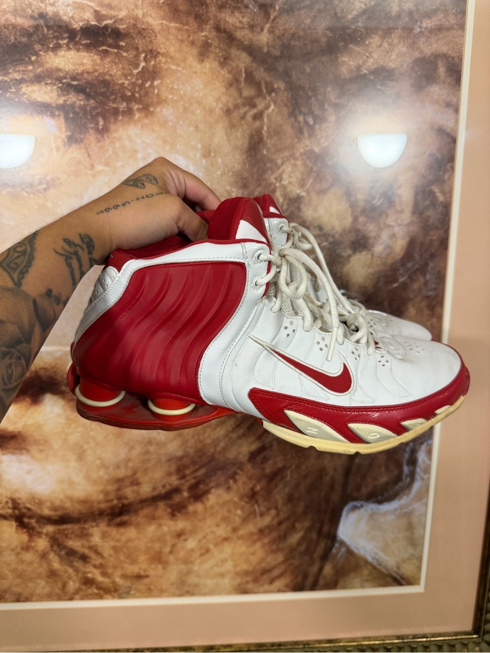Men’s Nike Shox Red and White Basketball Shoes Size 10